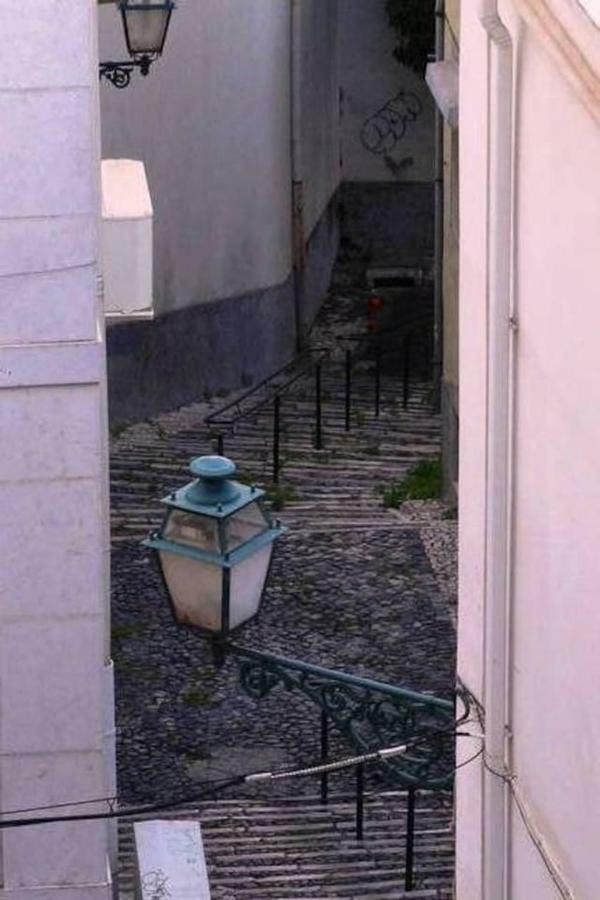 In Historical Alfama Apartment Lissabon